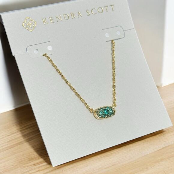 NWT! Kendra Scott Grayson Crystal Pendant Necklace in Gold Emerald Crystal - Picture 3 of 7